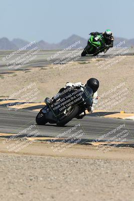 media/Oct-02-2025-Racers Edge (Thu) [[2c91cb6ab3]]/2-A Group/Session 5-Turn 12 (130pm)/